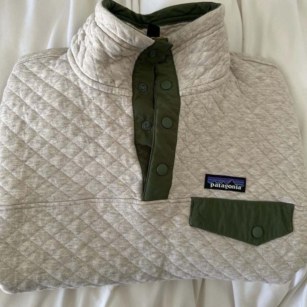Patagonia snap pullover
